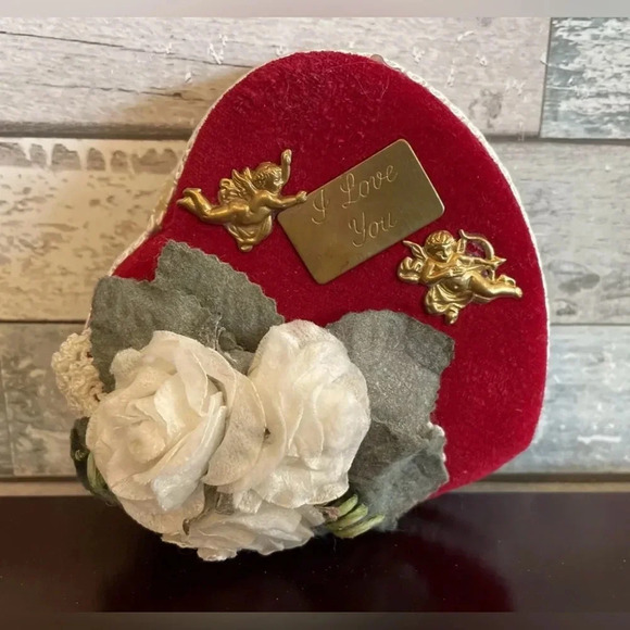 3 Vtg Valentine’s Day Heart Red Fabric 4” Trinket Jewelry Gift Boxes Cupid Love - Picture 6 of 14